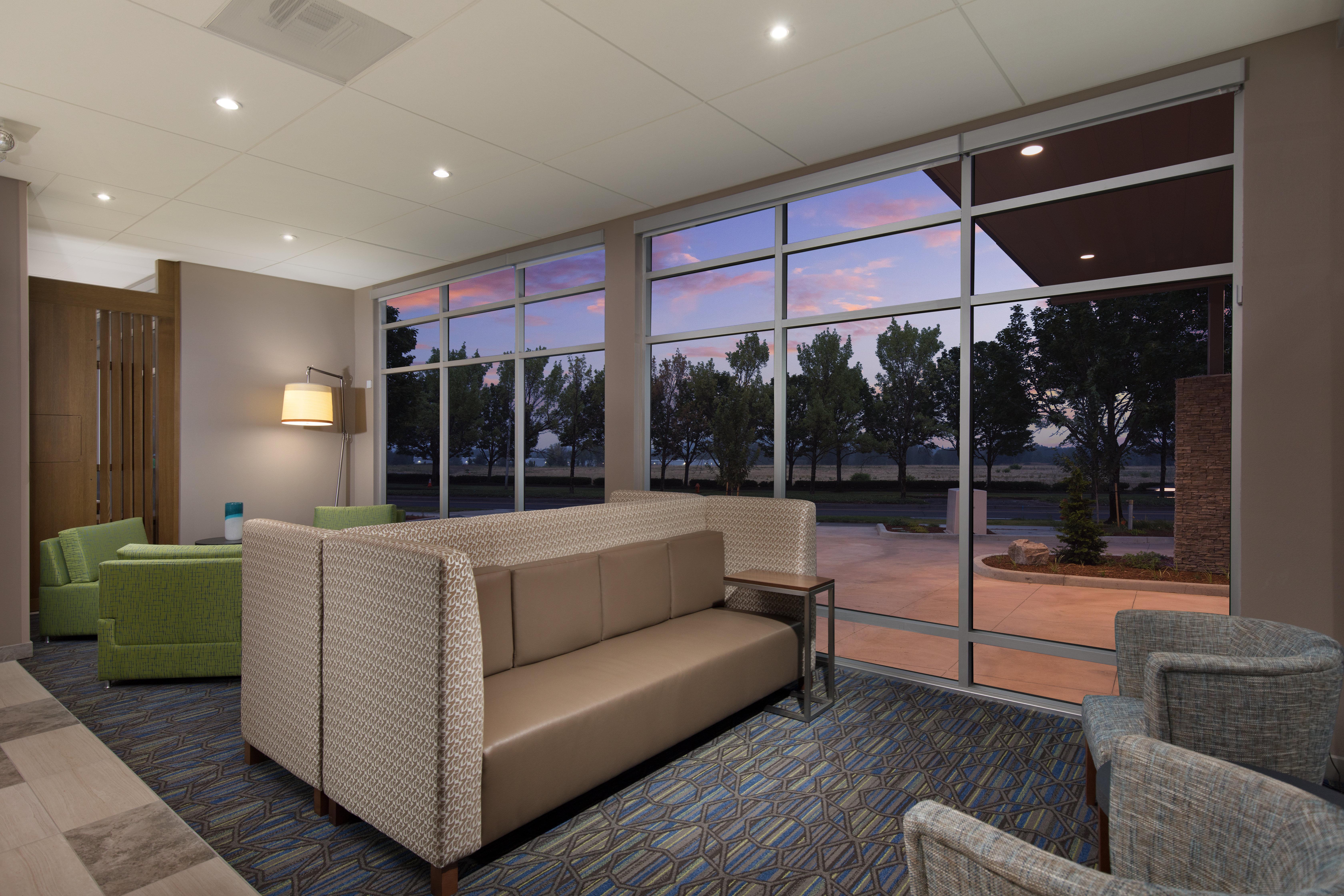 Holiday Inn Express & Suites - Portland Airport - Cascade Stn By Ihg Zewnętrze zdjęcie